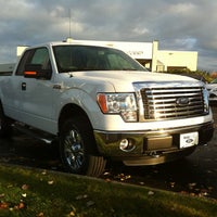 Снимок сделан в MSA Ford Sales пользователем Al K. 11/7/2012