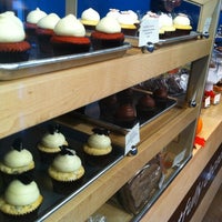 11/3/2012 tarihinde Wendy G.ziyaretçi tarafından Copper Cupcake'de çekilen fotoğraf