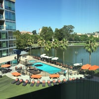 Das Foto wurde bei University Plaza Waterfront Hotel von Phillip K. am 6/28/2017 aufgenommen