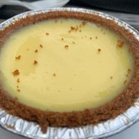 Photo taken at Steve&#39;s Authentic Key Lime Pies by harryh on 7/20/2023
