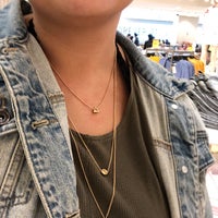 Photo taken at Forever 21 by Sophie T. on 3/11/2019