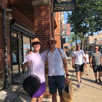 7/13/2019 tarihinde Mary O.ziyaretçi tarafından Goorin Bros. Hat Shop - Wicker Park'de çekilen fotoğraf