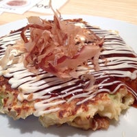 Photo taken at Hanage - Japanese Okonomiyaki by Chirantan R. on 4/30/2014
