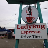 12/16/2014 tarihinde Alan D.ziyaretçi tarafından Ladybug Bikini Espresso'de çekilen fotoğraf