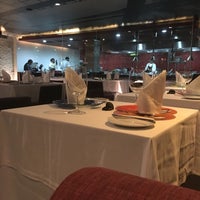 Foto scattata a Restaurante Quimera da Christopher G. il 4/4/2016