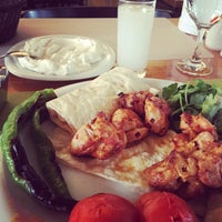 Снимок сделан в Mehmet Sait Restaurant пользователем Burak 4/28/2016