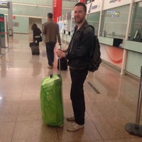 Photo taken at Alitalia Check-in by Кэт on 5/28/2015