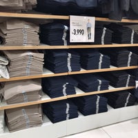 Photo taken at UNIQLO by Conjunction Y. on 6/9/2018