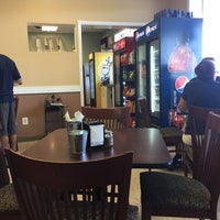 7/22/2016 tarihinde Alex B.ziyaretçi tarafından Jenni&amp;#39;s Cafe'de çekilen fotoğraf