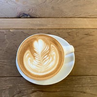 Photo taken at Blue Bottle Coffee by てぃにたん on 4/29/2024