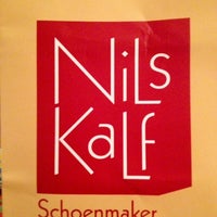 Photo taken at Nils Kalf Schoenmaker by iMechteld on 12/17/2013