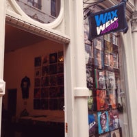 Photo taken at Waxwell Records by Bruno D. on 9/5/2015