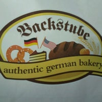Foto scattata a Backstube: Authentic German Bakery da Monika M. il 11/27/2012