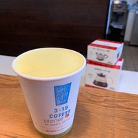 Photo taken at 3-19 Coffee by Mari on 3/5/2019