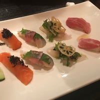 Foto diambil di Sushi of Gari 46 oleh Rachel P. pada 10/3/2017
