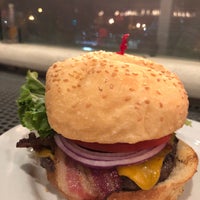 Photo taken at Burgers and Brew by Takashi M. on 12/1/2018