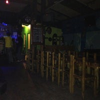 รูปภาพถ่ายที่ Tavarua Public Bar โดย Jose L. เมื่อ 3/1/2013