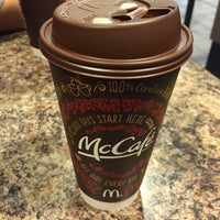 Photo taken at McDonald&#39;s by Mauricio F. on 8/10/2016