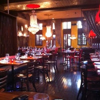 Foto tomada en Libertine Bar &amp;amp; Restaurant  por Heidi U. el 11/15/2012
