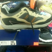 skechers outlet flamingo