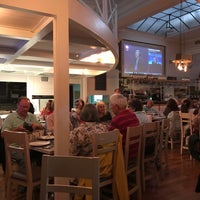 4/17/2018 tarihinde Joseph T.ziyaretçi tarafından Casanova Restaurant'de çekilen fotoğraf