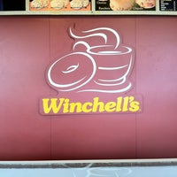 Photo taken at Winchell&amp;#39;s Donuts by Outo T. on 1/25/2013