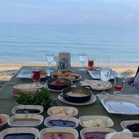Photo taken at Kıyı Balık Restaurant by 🔥🔥Erhan🔥🔥 on 12/31/2022