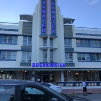 Снимок сделан в Hotel Breakwater South Beach пользователем Otis D. 9/28/2018