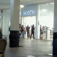 Pandora store perimeter mall deals