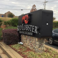 รูปภาพถ่ายที่ Red Lobster โดย Anthony C. เมื่อ 11/18/2018