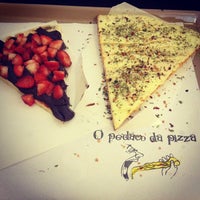 2/4/2013 tarihinde Stephany M.ziyaretçi tarafından O Pedaço da Pizza'de çekilen fotoğraf
