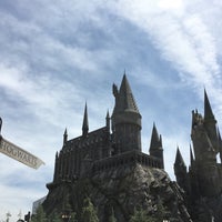 Photo taken at The Wizarding World of Harry Potter by Christian T. on 4/21/2016