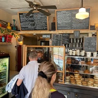 8/7/2021 tarihinde Ted B.ziyaretçi tarafından Cafe Panino Mucho Giusto'de çekilen fotoğraf