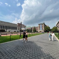 Photo taken at College Walk - Columbia University by Ted B. on 9/5/2022