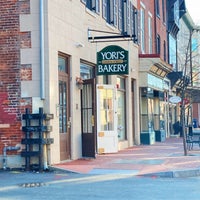 3/21/2022 tarihinde Lance M.ziyaretçi tarafından Yori&amp;#39;s Church Street Bakery'de çekilen fotoğraf