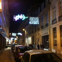 Photo taken at Rue Saint-André des Arts by Rudi A. on 12/2/2012