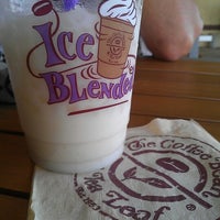 Photo taken at The Coffee Bean &amp;amp; Tea Leaf by Jhoannarose I. on 10/16/2012