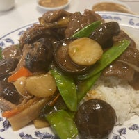 Photo taken at Golden Duck Chinese Restaurant by pitbull808 on 11/29/2021