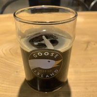 Photo taken at Goose Island Beer Co. by Andres C. on 4/30/2023