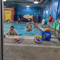 Photo taken at Goldfish Swim School - Roscoe Village by Edward C. on 6/11/2022