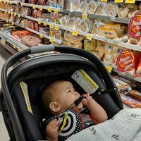 Photo taken at Tony&amp;#39;s Finer Foods by Edward C. on 9/29/2019