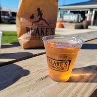 Photo taken at Blake&amp;#39;s Ciderhouse &amp;amp; Winery by Michael D. on 9/29/2021