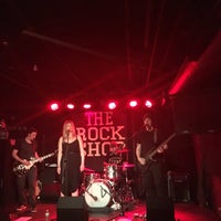 Das Foto wurde bei The Rock Shop von dV am 4/23/2016 aufgenommen