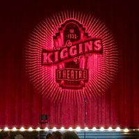 รูปภาพถ่ายที่ Kiggins Theatre โดย Gordy S. เมื่อ 11/7/2014