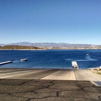 10 lane boat ramp- lake pleasant - harbor / marina