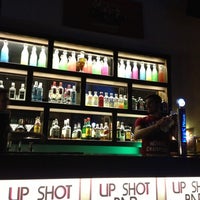 Foto tirada no(a) Up Shot Bar por Dies Kuafor em 5/1/2013
