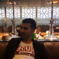 Foto diambil di Dubai Cafe Lounge Shisha oleh Mahmut pada 11/10/2019