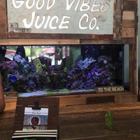Photo taken at Good Vibes Juice Co. by Emma H. on 7/17/2016