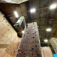 รูปภาพถ่ายที่ Rockville Climbing Center โดย Perze A. เมื่อ 9/1/2021
