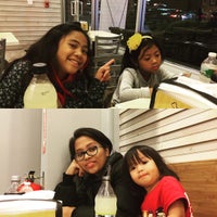 Photo taken at Boom Boom Chicken by Perze A. on 10/4/2015